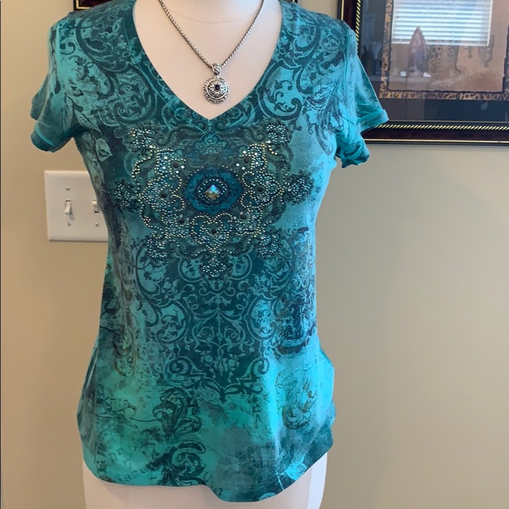 Dress Barn  t-shirt